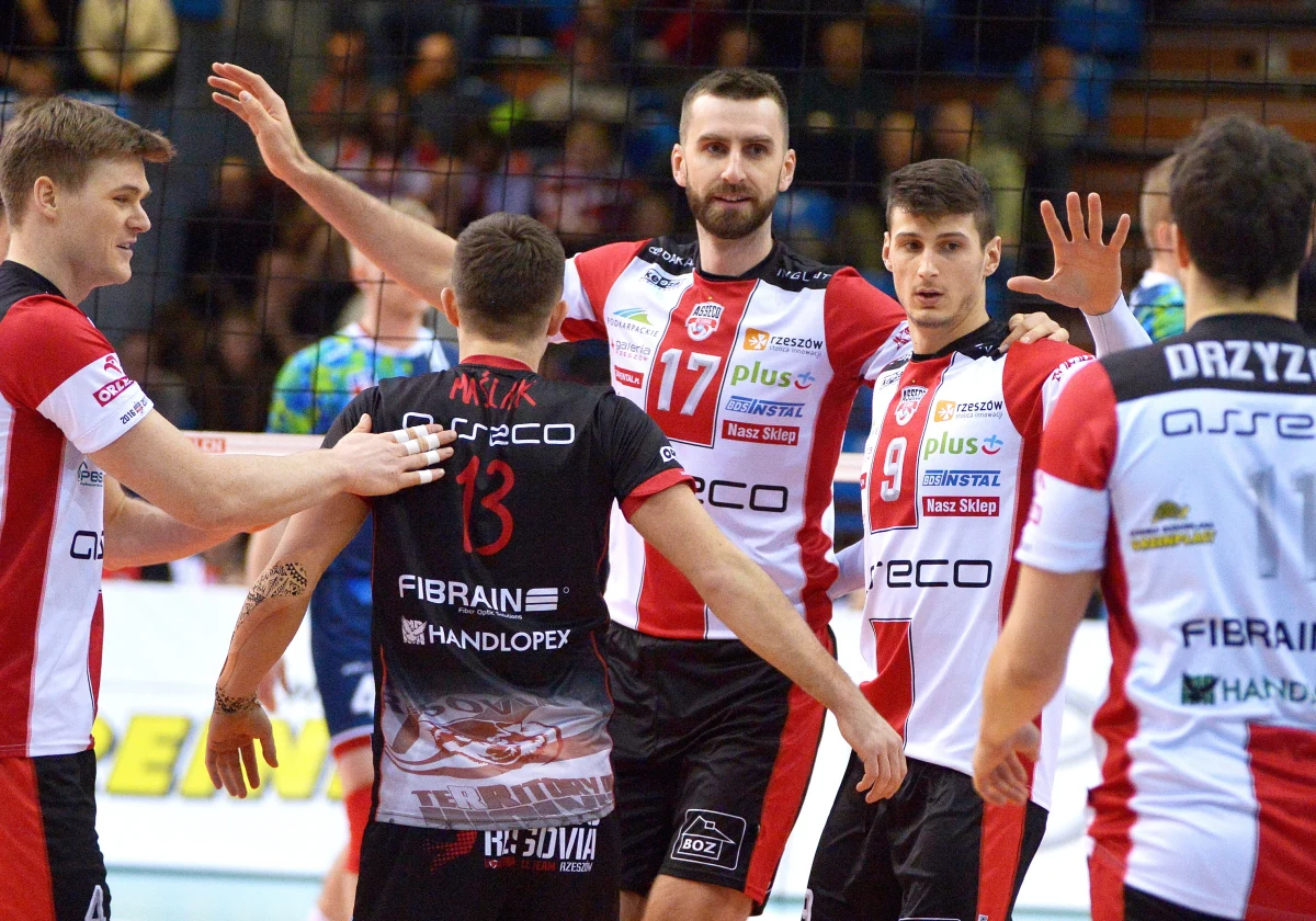 Siatkarski Puchar Polski wkracza w decydującą fazę. W środę zostaną rozegrane ćwierćfinały 60. edycji tych rozgrywek. Drużyny powalczą o awans do Final Four, które odbędzie się w najbliższy weekend we Wrocławiu.