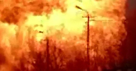 Pożar na stacji benzynowej w Topólce koło Radziejowa w województwie kujawsko-pomorskim. Film ze zdarzenia dostaliśmy na Gorącą Linię RMF FM.