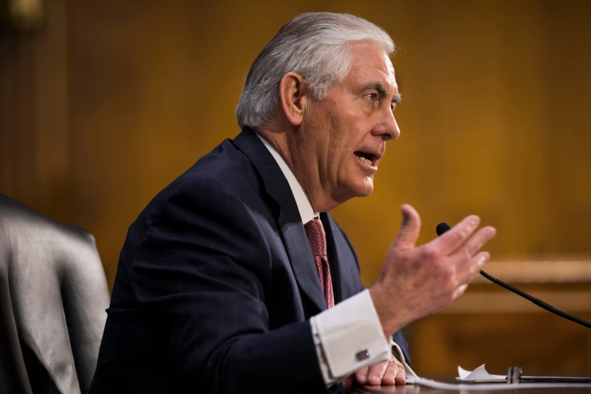 "Dzisiejsza Rosja stanowi zagrożenie, ale nie jest nieprzewidywalna w obronie swoich interesów" - oświadczył desygnowany na sekretarza stanu USA Rex Tillerson podczas przesłuchania w komisji spraw zagranicznych amerykańskiego Senatu.