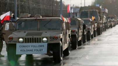 Żołnierze, ciężarówki i Humvee. Amerykański konwój wjechał do Polski