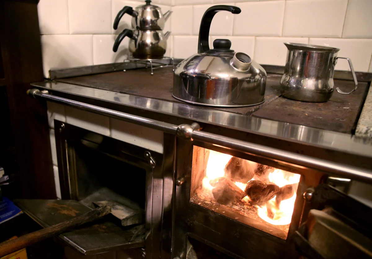 Skandalicznie niskie kary, wysokie koszty badań. W praktyce to my podatnicy już teraz płacimy za osoby, które palą odpadami. Podwójnie: bo swoim zdrowiem, wdychając smog i pieniędzmi.