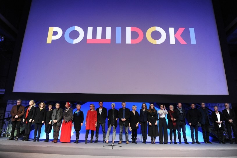 Kilkudziesięciu aktorów, którzy na przestrzeni lat stworzyli niezapomniane kreacje w filmach Andrzeja Wajdy, pojawiło się w czwartek, 12 stycznia, w Łodzi na premierze "Powidoków" - ostatniego obrazu zrealizowanego przez zmarłego w ubiegłym roku reżysera.