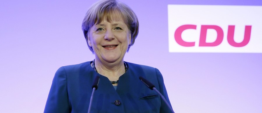 Kanclerz Niemiec Angela Merkel zapowiedziała w sobotę w Berlinie, że będzie zabiegała o dialog z prezydentem USA Donaldem Trumpem po jego zaprzysiężeniu na urząd. "Do rozwiązywania globalnych problemów konieczna jest międzynarodowa współpraca" - podkreśliła Merkel.