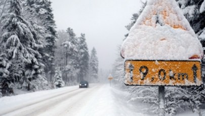 Śnieżyce w północnej Polsce. Na drogach trudne warunki