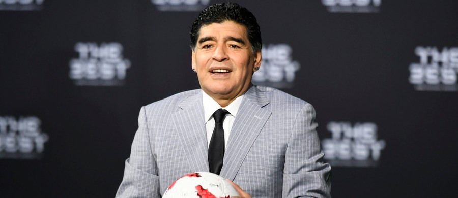 Legendarny piłkarz Diego Maradona zostanie honorowym obywatelem Neapolu. Oficjalna ceremonia nadania tego tytułu odbędzie się 10 maja, dokładnie w 30. rocznicę wywalczenia przez klub Napoli, z Argentyńczykiem w składzie, pierwszego tytułu mistrza Włoch. Decyzję w tej sprawie podjęły dziś władze miasta.