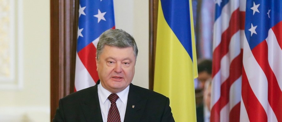 ​Prezydent Ukrainy Petro Poroszenko polecił skierować do Międzynarodowego Trybunału Sprawiedliwości ONZ w Hadze pozwy przeciwko Rosji w związku z łamaniem przez nią konwencji o finansowaniu terroryzmu i konwencji o dyskryminacji rasowej.