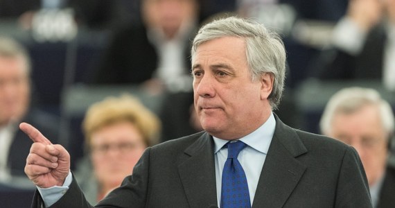 Rośnie prawdopodobieństwo, że nowym przewodniczącym Parlamentu Europejskiego zostanie Antonio Tajani. Stanowisko szefa Rady Europejskiej może stracić Donald Tusk, bo chadecy będą mieć wtedy kontrolę nad trzema unijnymi instytucjami: Parlamentem Europejskim, Komisją Europejską i Radą Europejską. To oznacza zachwianie równowagi politycznej między chadecją a socjalistami. Tuskowi kończy się zaś w tym roku kadencja w przeciwieństwie do Jean Claude’a Junckera, który został wybrany na 5 lat. 