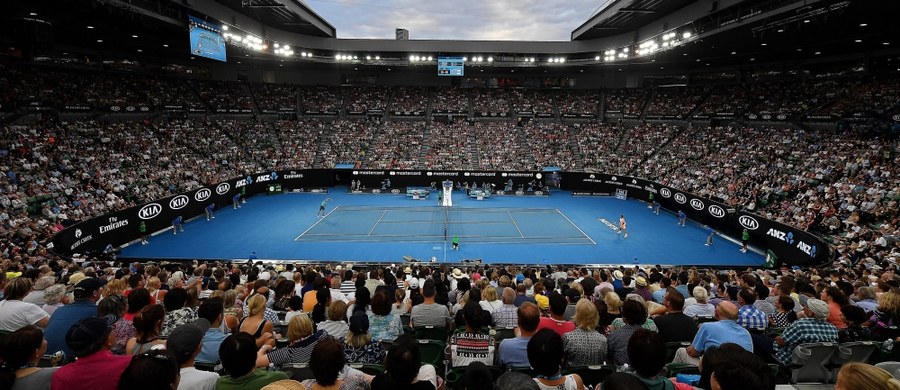 Troje polskich tenisistów zagra w środę mecze pierwszej rundy debla w wielkoszlemowym Australian Open. Magdzie Linette partnerować będzie Francuzka Alize Cornet, a w tegorocznej edycji turnieju w Melbourne siły połączyli Jerzy Janowicz i Marcin Matkowski.