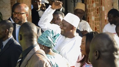Zaprzysiężono nowego prezydenta Gambii, wojsko Senegalu wkroczyło do kraju