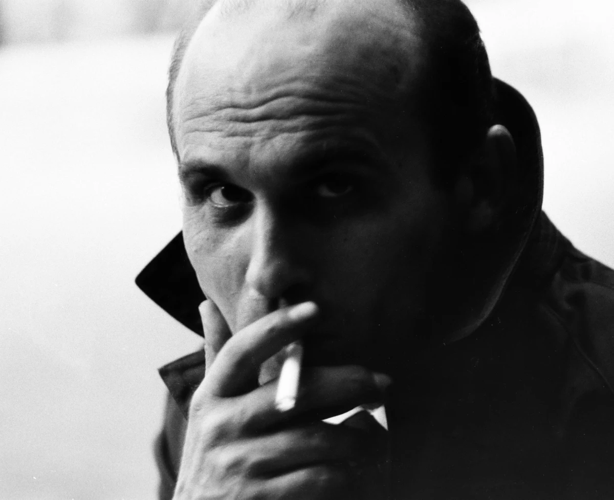 W poniedziałek przypada 10. rocznica śmierci mistrza reportażu literackiego i najwybitniejszego pisarza wśród reporterów - Ryszarda Kapuścińskiego. Był podróżnikiem, reporterem, pisarzem, w latach 1958-72 dziennikarzem i korespondentem Polskiej Agencji Prasowej.