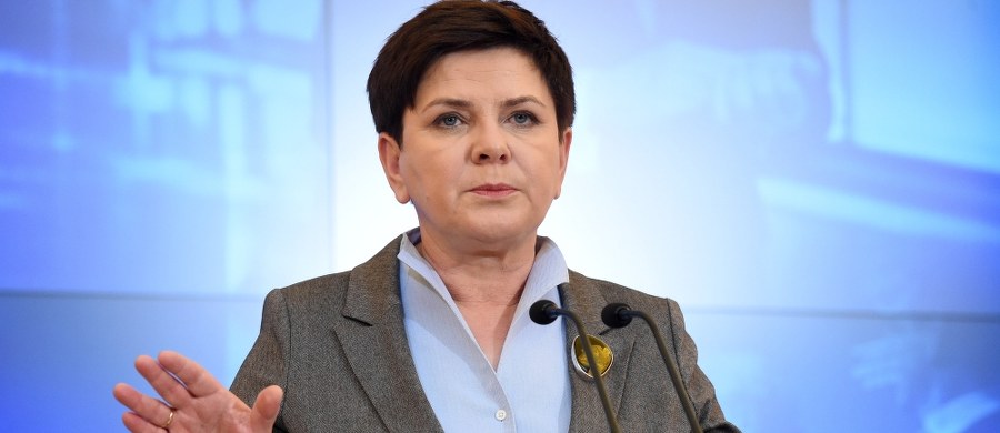 Wprowadzenie kadencyjności w samorządach w wyborach bezpośrednich jest najlepszym z możliwych rozwiązań; już dawno powinno być wprowadzone - mówiła premier Beata Szydło. Z kolei wicepremier Jarosław Gowin w wywiadzie dla rp.pl stwierdził, że jest zaskoczony chęcią zmiany ordynacji już od najbliższych wyborów.