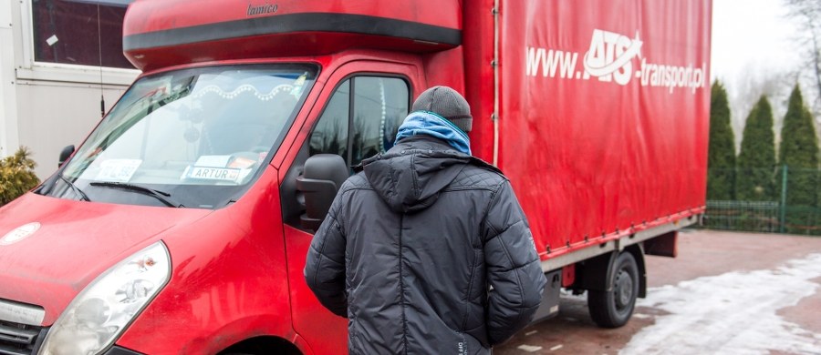 Napad rabunkowy na polskiego kierowcę ciężarówki w imigranckim getcie Mantes-La-Jolie pod Paryżem mógł być zaplanowany przez napastników. Nie wyklucza tego sam poszkodowany. Podejrzewa, że mógł być od dłuższego czasu obserwowany. 