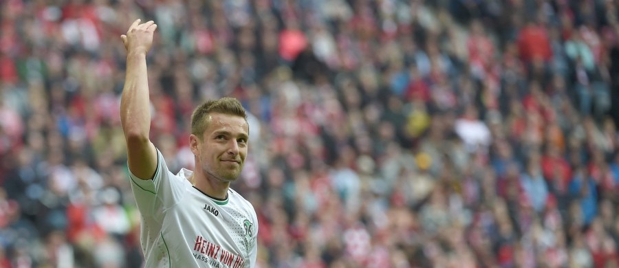 Po zimowej przerwie na boiska wrócą dziś piłkarze z zaplecza niemieckiej Bundesligi. Na półmetku sezonu w tabeli prowadzi Eintracht Brunszwik. W 2. Bundeslidze wiosną będzie mogło wystąpić dziesięciu polskich piłkarzy. Tylko kilku ma jednak szansę na grę w pierwszym składzie.