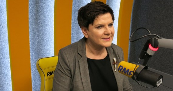 Andrzej Pawlikowski nie jest już szefem BOR – poinformowała premier Beata Szydło na antenie RMF FM. "Został odwołany, a jego obowiązki pełni zastępca szefa BOR płk Tomasz Kędzierski" - powiedziała szefowa rządu, gość Krzysztofa Ziemca w RMF FM. Beata Szydło czeka na wyniki postępowania w sprawie kolizji Antoniego Macierewicza. Przyznała, że rozmawiała z ministrem obrony na temat wydarzeń z środowego wieczoru. "Na razie to tylko jego relacja" – oświadczyła. Przyznała też, że minister Macierewicz "podjął już pewne decyzje ws. Bartłomieja Misiewicza", po doniesieniach prasowych o eskapadach rzecznika MON w klubie w Białymstoku. „Wkrótce o nich poinformuje” – powiedziała premier Szydło.