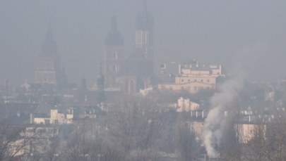 Fatalna jakość powietrza w Krakowie. W niedzielę komunikacja miejska za darmo