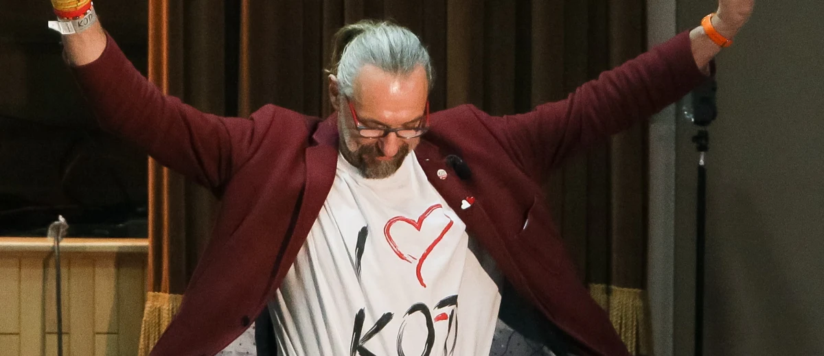 Walne zebranie członków mazowieckiego KOD wybrało w sobotę po południu lidera Komitetu Mateusza Kijowskiego na przewodniczącego zarządu regionu. Kijowski zdobył w głosowaniu 487 głosów. Jego konkurent Paweł Bilski otrzymał zaś 235 głosów.