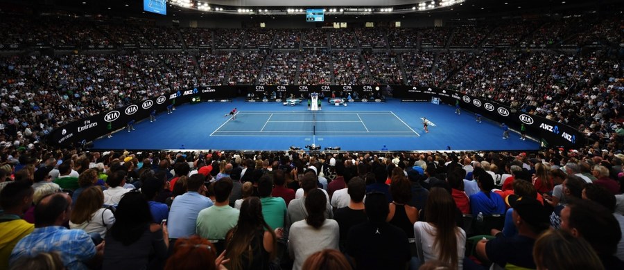 Finał męskiego singla Australian Open, który rozpocznie się o godz. 9.30 czasu polskiego, będzie 35. konfrontacją Szwajcara Rogera Federera i Hiszpana Rafaela Nadala. Obaj tenisiści chcą zakończyć w Melbourne kilkuletnią posuchę w wielkoszlemowych triumfach.