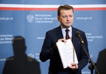 Błaszczak: Zmiany w przepisach mają uszczelnić granice. Chodzi o bezpieczeństwo