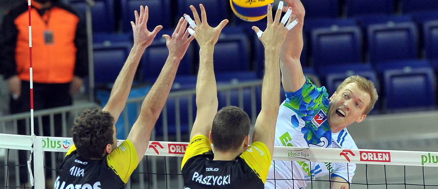 ​Skrzydłowy Espadonu Bartłomiej Kluth był najbardziej wyróżniającym się siatkarzem w wygranym pojedynku z Lotosem Trefl Gdańsk 3:1. Zawodnik szczecińskiej drużyny, były badmintonista, zdobył rekordową liczbę 40 punktów i został MVP meczu.