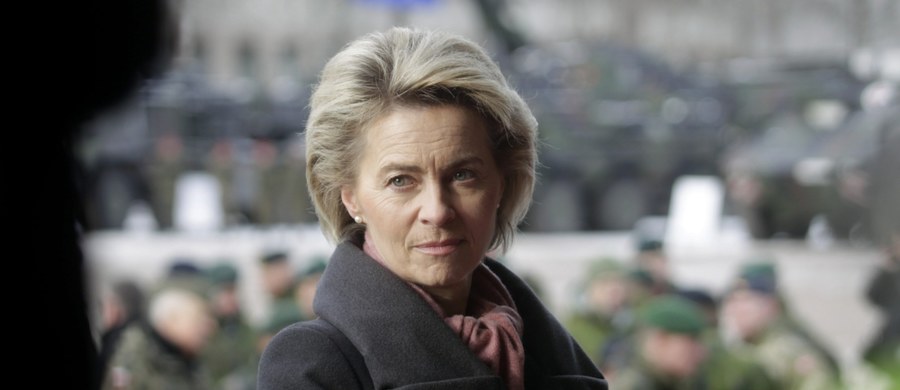 Niemiecka minister obrony Ursula von der Leyen w czasie podróży na Litwę po raz pierwszy skorzystała z nowoczesnego samolotu transportowego Airbus A400M. Doszło jednak do awarii - zawiódł jeden z silników.