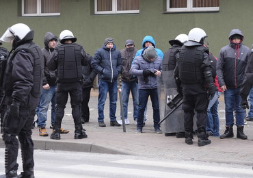 Katowice: Burdy przed siedzibą KHW. Policja zatrzymała dziewięć osób
