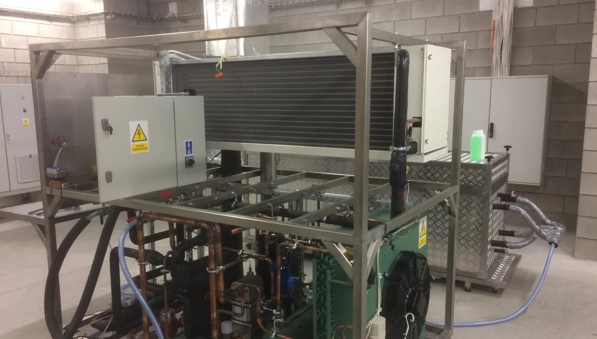 ​Czy wynalazek z Politechniki Lubelskiej zrewolucjonizuje rynek pojazdów elektrycznych? To całkiem możliwe. Młody naukowiec Dariusz Zieliński dzięki swoim konstrukcjom będzie reprezentował Polskę na 45. Międzynarodowej Wystawie Wynalazków w Genewie.