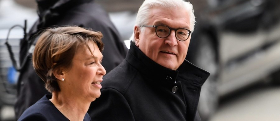 Frank-Walter Steinmeier dziś oficjalnie zostanie wybrany prezydentem Niemiec. Kandydatów jest pięciu, ale nazwisko zwycięzcy znamy od dwóch miesięcy. Zaskoczenia nie będzie, bo to nie są wybory powszechne. Głosy oddadzą tylko parlamentarzyści i specjalni delegaci, wśród których nie brakuje gwiazd sportu i kultury. 