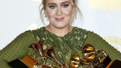 Adele triumfowała podczas rozdania nagród Grammy. I przeklinała...
