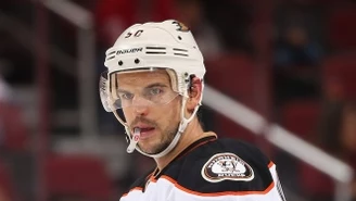 NHL. Antoine Vermette uderzył kijem sędziego