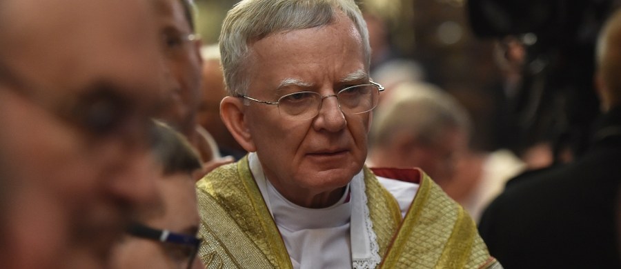 Sesje, gorączka przed-egzaminacyjna, podróże, eskapady, ale też najważniejsze sprawy dla młodzieży, czyli rozmowa o studentach i studenckich latach z nowym Metropolitą Krakowskim. Z Ks. Arcybiskupem Markiem Jędraszewskim nowym Metropolitą Krakowskim rozmawia Aneta Liberacka, redaktor naczelny portalu stacja7.pl