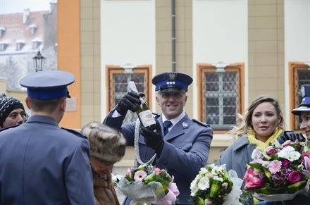 Zdjęcie ilustracyjne Policjantki i policjanci odcinek 236 