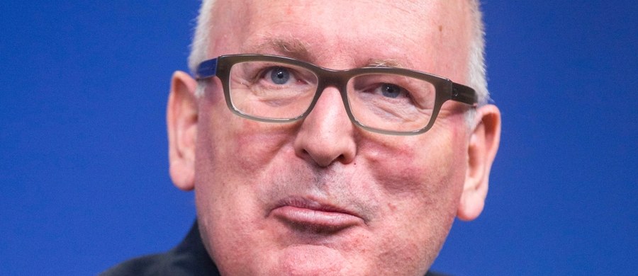 Wiceszef Komisji Europejskiej Frans Timmermans nie zna podstawowych faktów dotyczących sporu o Trybunał Konstytucyjny - stwierdził europoseł Prawa i Sprawiedliwości Ryszard Legutko. Niebywałe, że jeden człowiek stawia się w roli oskarżyciela, sędziego i egzekutora - ocenił.