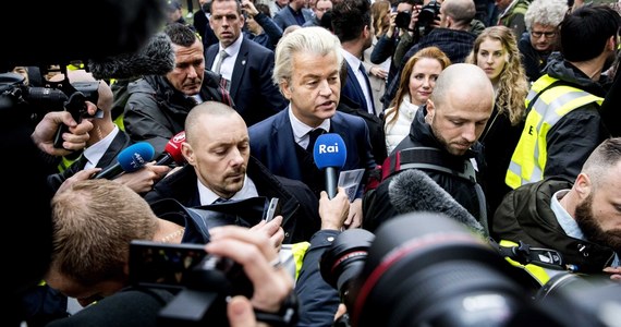 Lider holenderskiej skrajnie prawicowej Partii na rzecz Wolności (PVV) Geert Wilders rozpoczął kampanię wyborczą tej formacji zapowiadając "deislamizację Holandii", wyrzucenie z kraju "marokańskich szumowin" i "przywrócenie Holandii Holendrom". Wybory parlamentarne w Holandii odbędą się 15 marca.