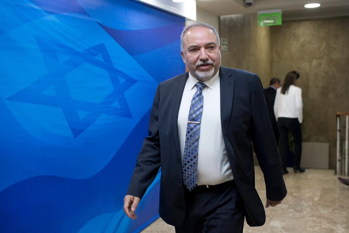 Minister obrony Izraela Awigdor Lieberman wezwał podczas 53. Konferencji Bezpieczeństwa w Monachium do utworzenia ponadreligijnego sojuszu wszystkich przeciwników terroryzmu. Podobnie jak szef MSZ Arabii Saudyjskiej ostro skrytykował Iran.