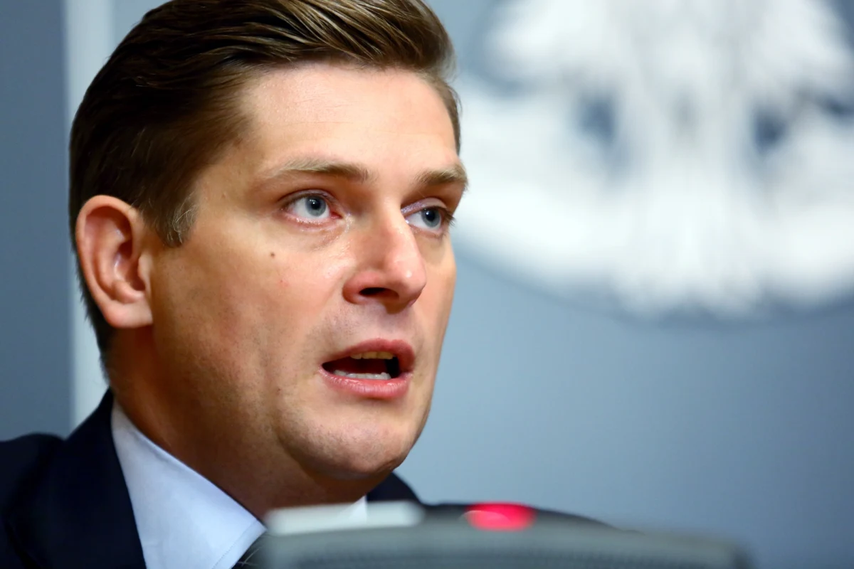 ​"Będą kolejne przetargi na śmigłowce transportowe i uderzeniowe" - zapowiada wiceminister obrony narodowej Bartosz Kownacki. Wiceszef MON potwierdził też, że w poniedziałek ogłoszony zostanie przetarg na 16 maszyn dla wojsk specjalnych.