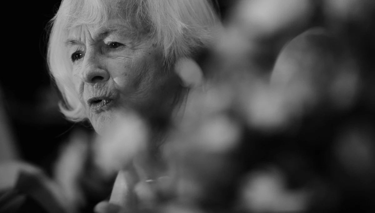 Nie żyje Danuta Szaflarska. Wybitna polska aktorka teatralna i filmowa zmarła w wieku 102 lat. Informację o śmierci artystki podał na swojej stronie internetowej warszawski Teatr Rozmaitości. 