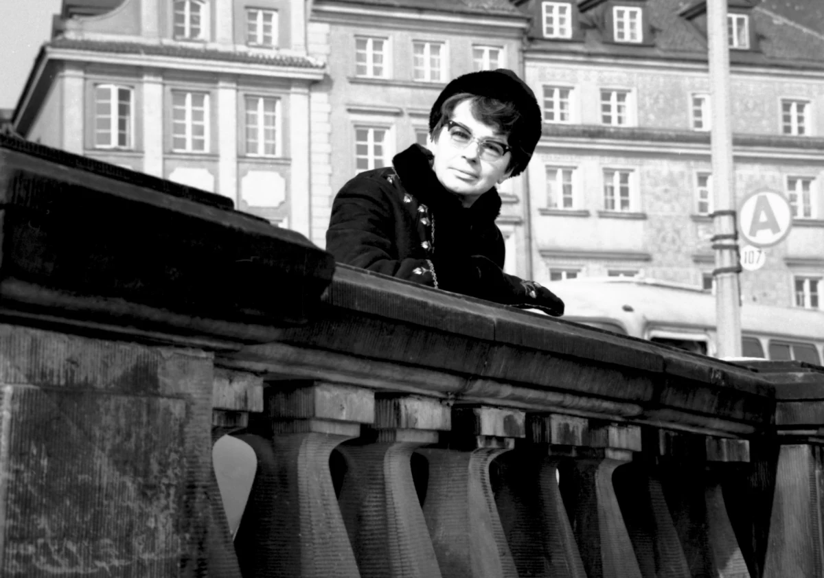 "Łączyła misję artystyczną z głębokim pojmowaniem patriotyzmu. Ujmowała wdziękiem, naturalnością, radością" - napisał prezydent Andrzej Duda, wspominając zmarłą w niedzielę aktorkę Danutę Szaflarską.