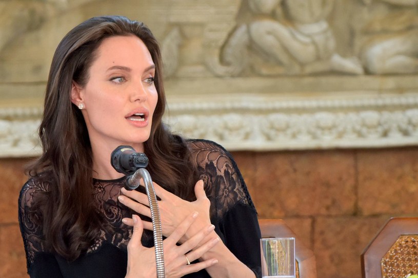 Angelina Jolie udzieliła emocjonalnego wywiadu dla BBC. Aktorka po raz pierwszy komentowała rozstanie ze swoim mężem Bradem Pittem.