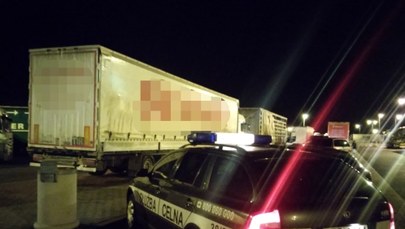 Tureckie ciężarówki zatrzymane przy A4. W jednej z nich byli cudzoziemcy