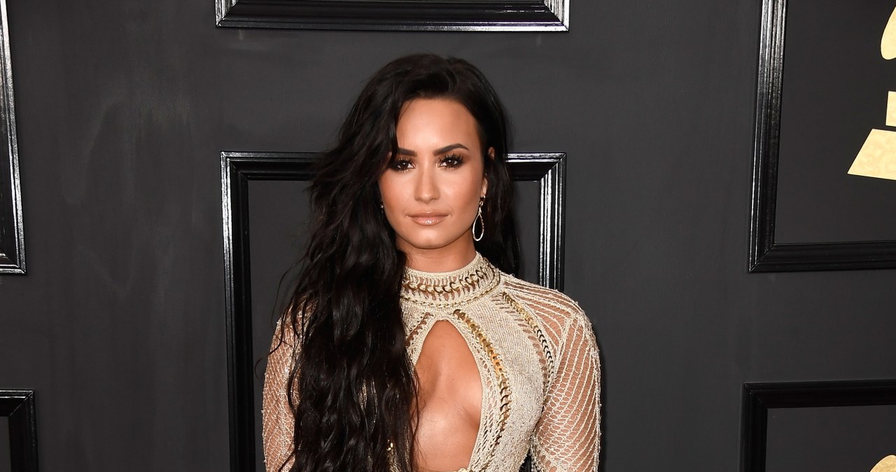 Demi Lovato: Prześwitująca sukienka powodem do wstydu - Muzyka w 