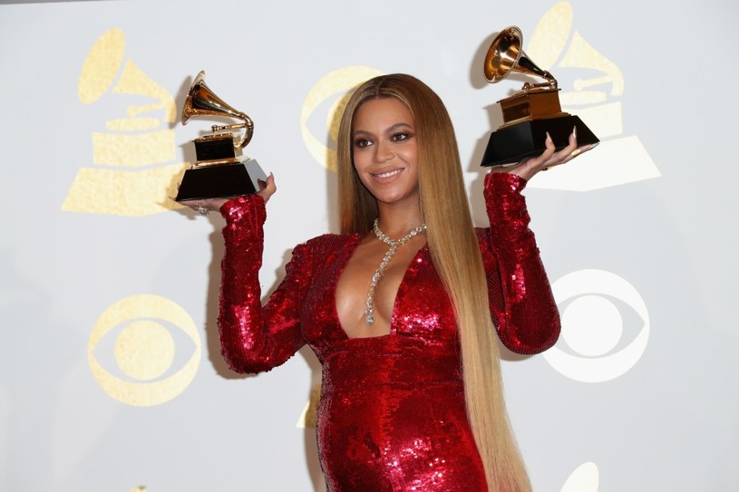 W związku z bliźniaczą ciążą Beyonce odwołała swój występ w roli gwiazdy festiwalu Coachella. Lekarze uznali, że wokalistka powinna się bardziej oszczędzać.
