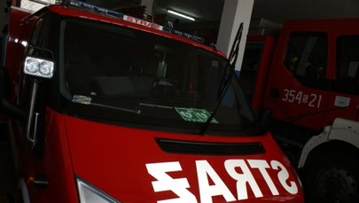 Pożar domu wielorodzinnego w Żaganiu. Nie żyją dwie osoby
