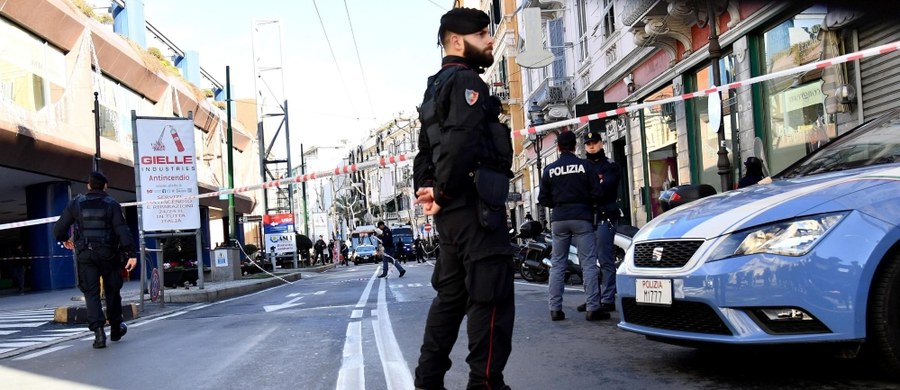 ​Istnieje coraz wyraźniejsze ryzyko zamachów terrorystycznych we Włoszech, jakich mogą dokonać osobnicy, którzy ulegli radykalizacji i postanawiają nie jechać na front Państwa Islamskiego - poinformowano w raporcie służb specjalnych dla włoskiego parlamentu.