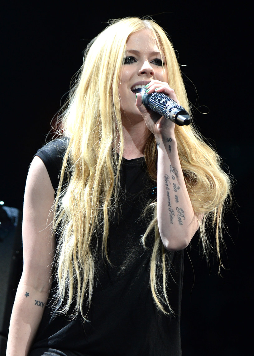 Jeszcze w tym roku ma ukazać się nowy album Avril Lavigne, która wraca do muzyki po wygranej walce z poważną chorobą.