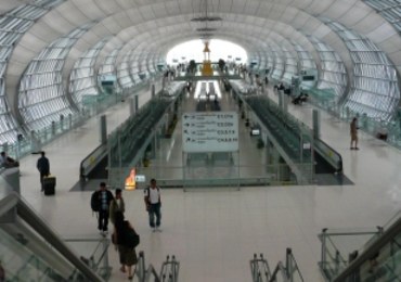 Powiedział na lotnisku: "Przecież nie mam bomby". Mężczyźnie grozi 5 lat więzienia
