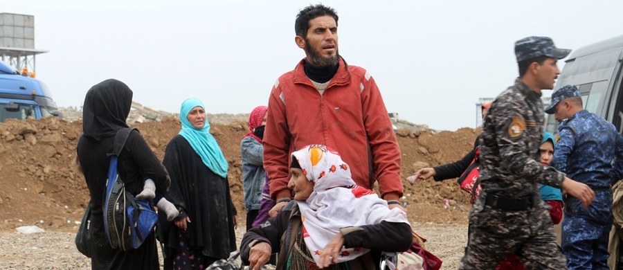 12 osób, w tym kobiety i dzieci, zostało poddanych leczeniu po narażeniu na działanie substancji chemicznej wykorzystanej pod Mosulem, który siły irackie próbują odbić z rąk Państwa Islamskiego - podały w sobotę źródła ONZ.