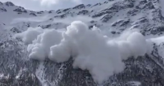 ​Siedem osób zginęło w piątek w lawinie podczas jazdy na snowboardach na północnym zboczu góry Czeget w rejonie najwyższego szczytu Kaukazu Elbrusu w rosyjskiej Kabardyno-Bałkarii - poinformowały w sobotę lokalne władze.