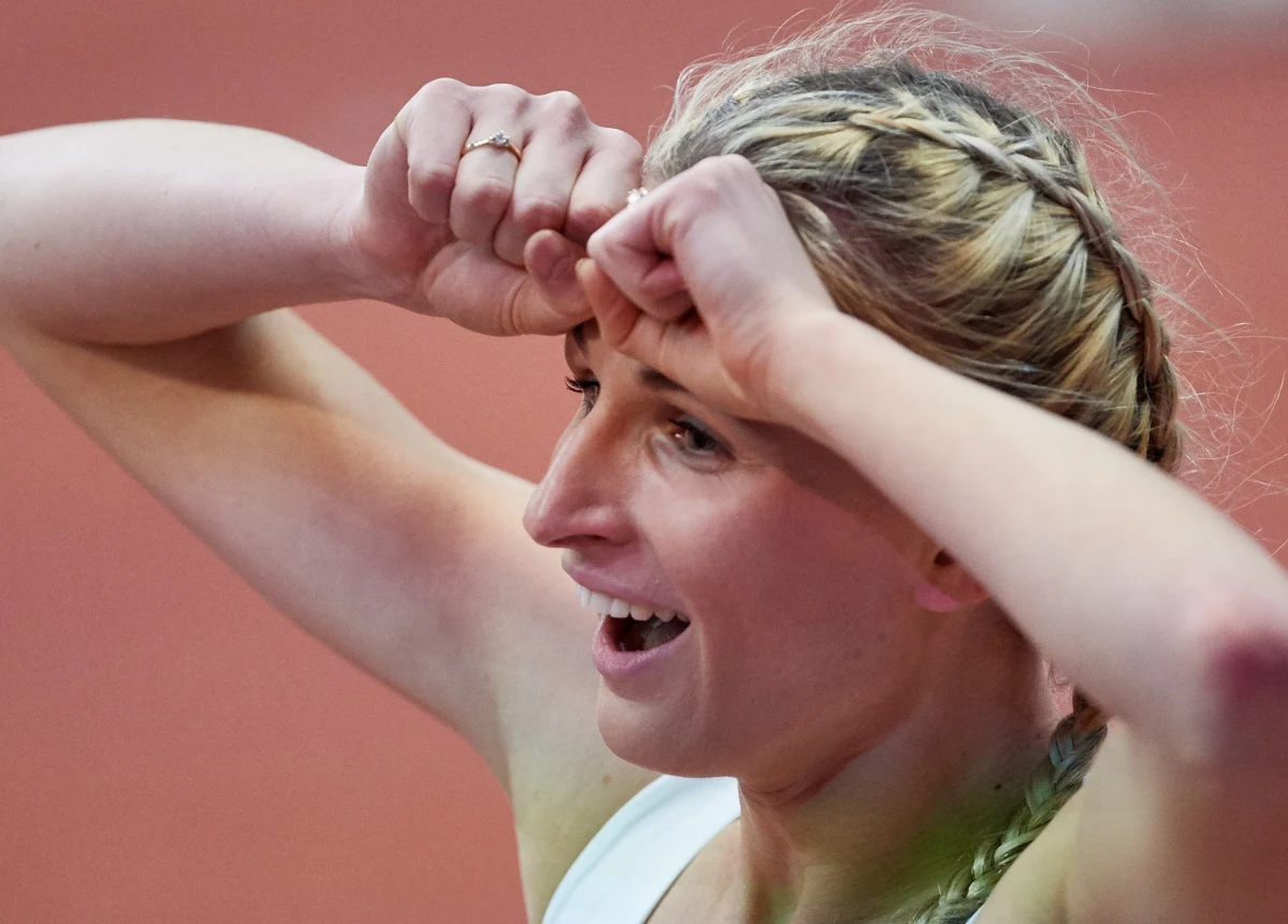 Polki w składzie: Patrycja Wyciszkiewicz, Małgorzata Hołub, Iga Baumgart i Justyna Święty wywalczyły w sztafecie 4x400 m złoty medal halowych lekkoatletycznych mistrzostw Europy w Belgradzie. Uzyskały czas 3.29,94.