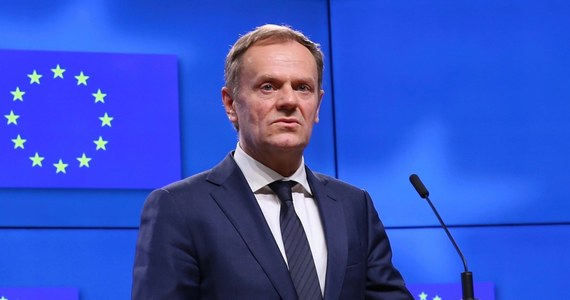 Dwie największe niemieckie gazety, "Sueddeutsche Zeitung" i "Frankfurter Allgemeine Zeitung", piszą, że Donald Tusk pomimo nominowania przez Polskę Jacka Saryusz-Wolskiego zachowuje duże szanse na pozostanie na stanowisku przewodniczącego RE. "Kaczyński nie może powstrzymać ponownego wyboru swojego rodaka, ponieważ do wyboru potrzebna jest kwalifikowana większość" - ocenia korespondent "SZ".