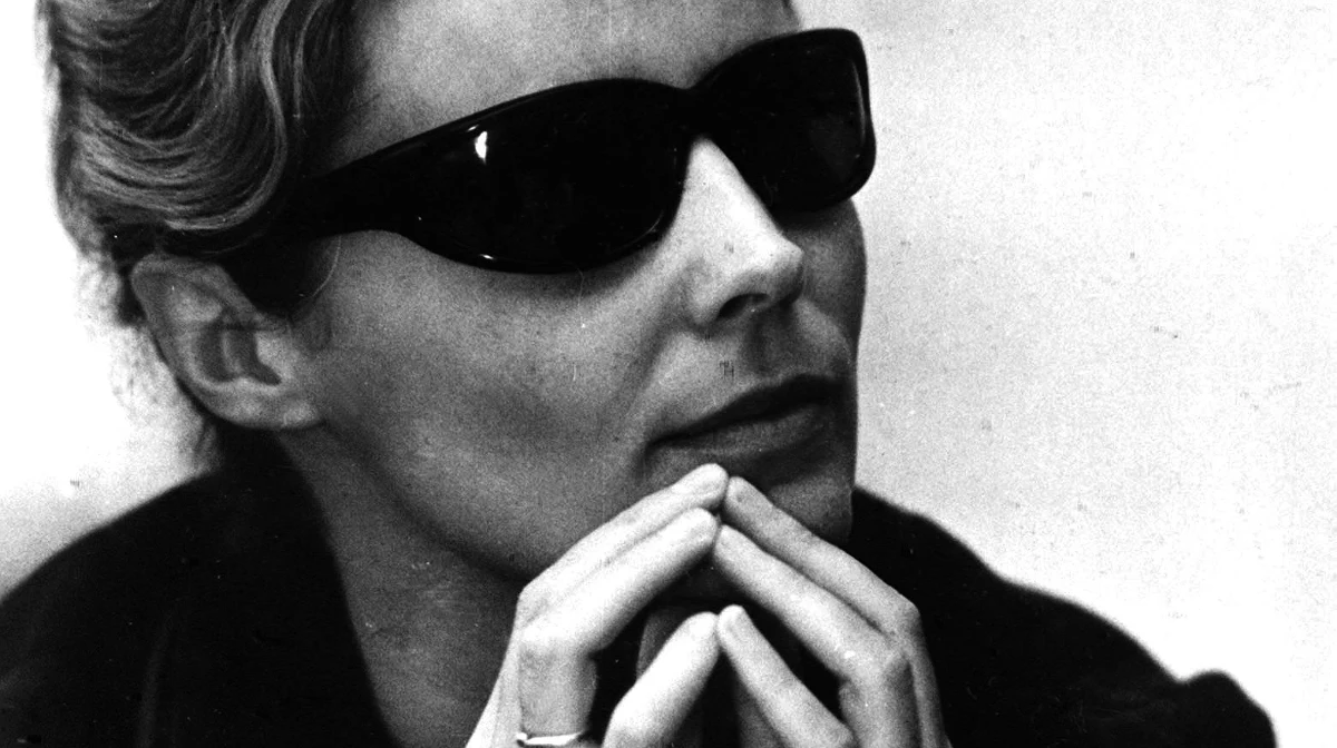 20 lat temu odeszła wybitna polska poetka, autorka tekstów piosenek, pisarka, reżyserka teatralna i telewizyjna Agnieszka Osiecka. Miała 61 lat. 